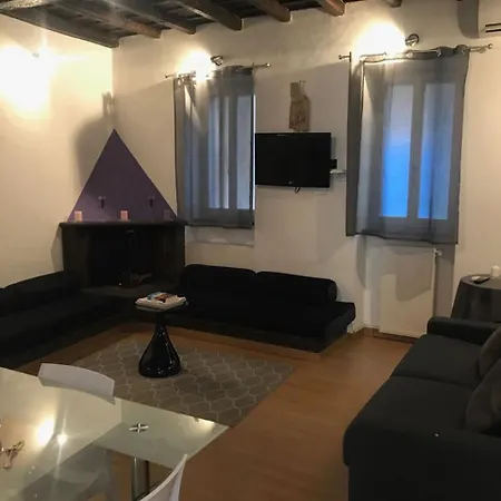 Beautiful Trevi House アパート ローマ